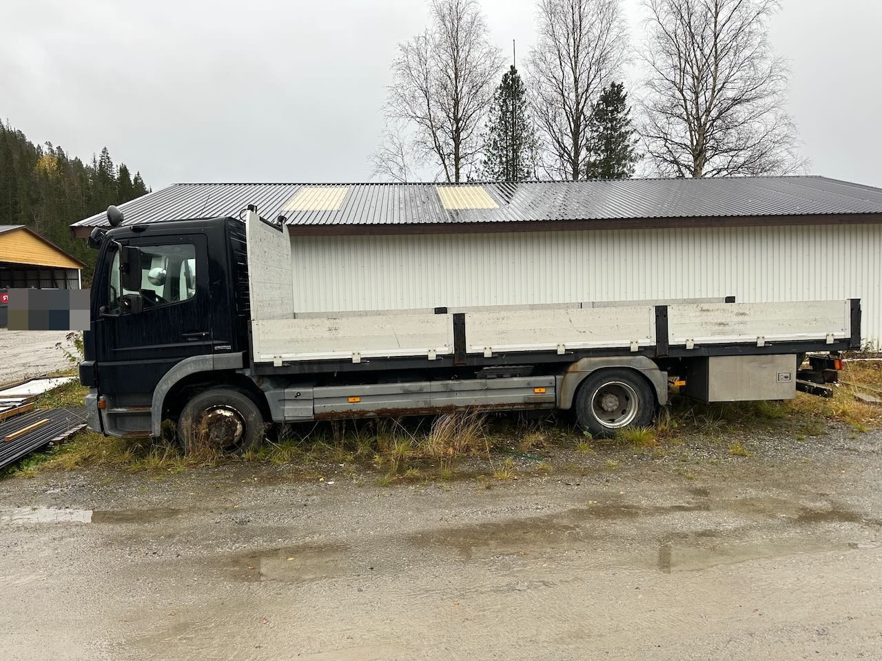 Mercedes 1524 L - Dropside/ Flatbed truck: picture 3 Mercedes 1524 L - Dropside/ Flatbed truck: picture 3