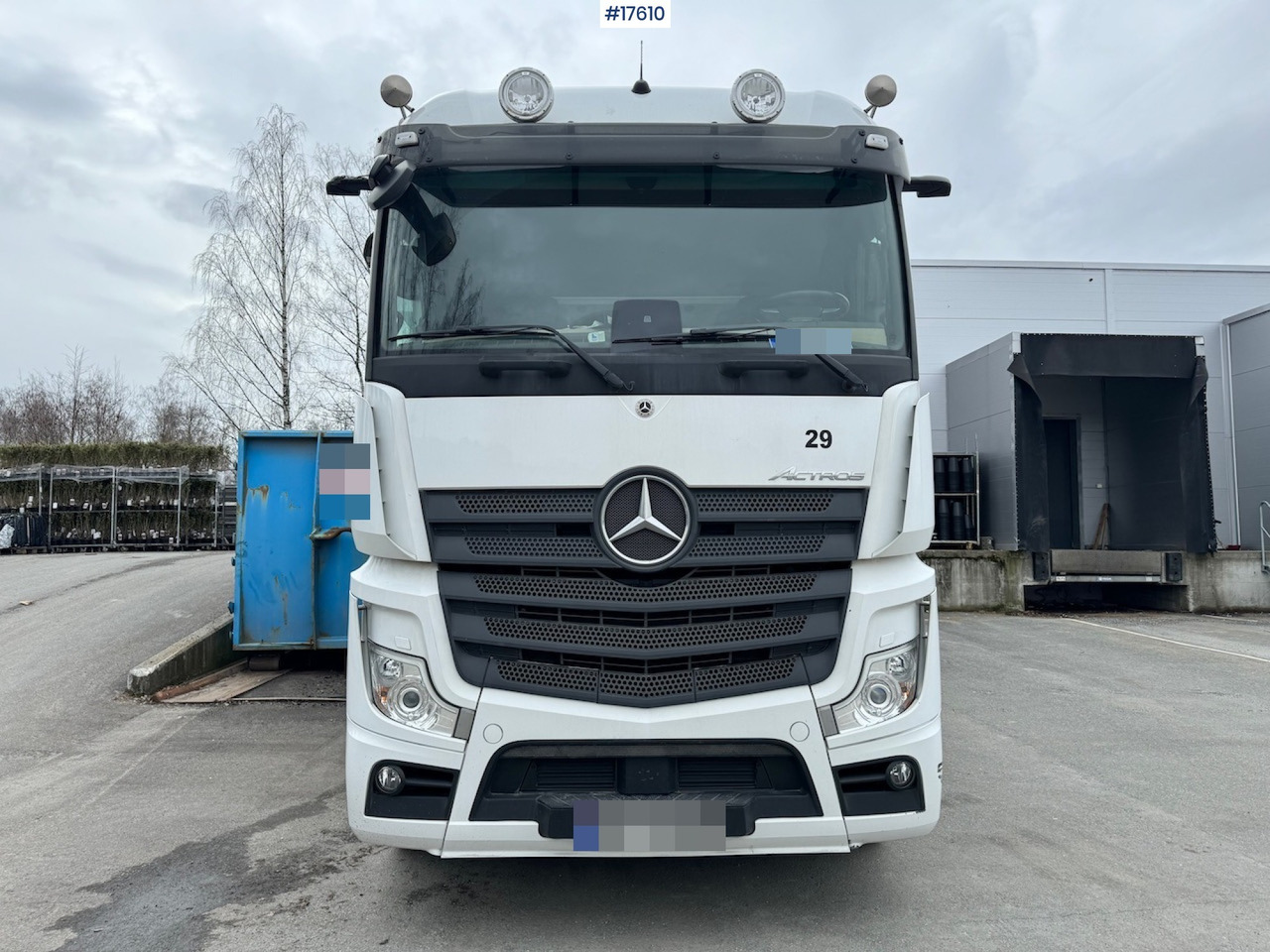 Mercedes Actros 2543 - Box truck: picture 2 Mercedes Actros 2543 - Box truck: picture 2