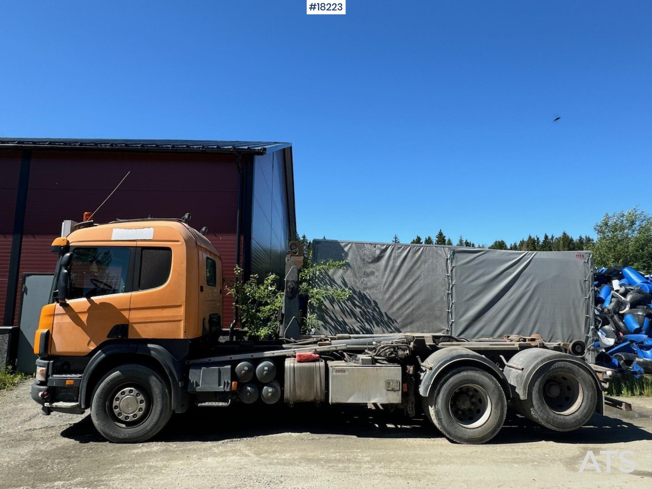 Scania 124G - Hook lift truck: picture 2 Scania 124G - Hook lift truck: picture 2