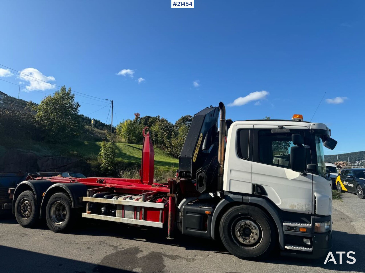 Scania P340 - Crane truck: picture 3 Scania P340 - Crane truck: picture 3