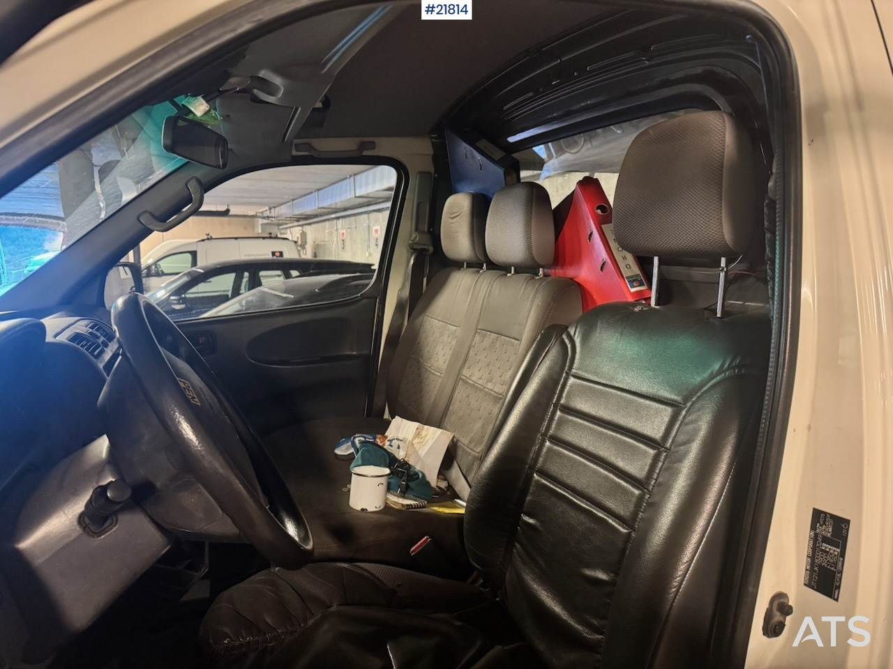 Panel van Toyota HIACE: picture 17 Panel van Toyota HIACE: picture 17