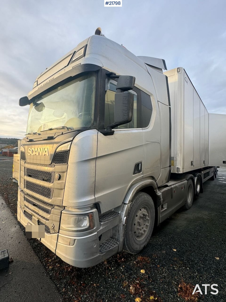 Scania R590 6x2 Trekkvogn m/ Walking floor hydraulikk - Tractor unit: picture 1 Scania R590 6x2 Trekkvogn m/ Walking floor hydraulikk - Tractor unit: picture 1