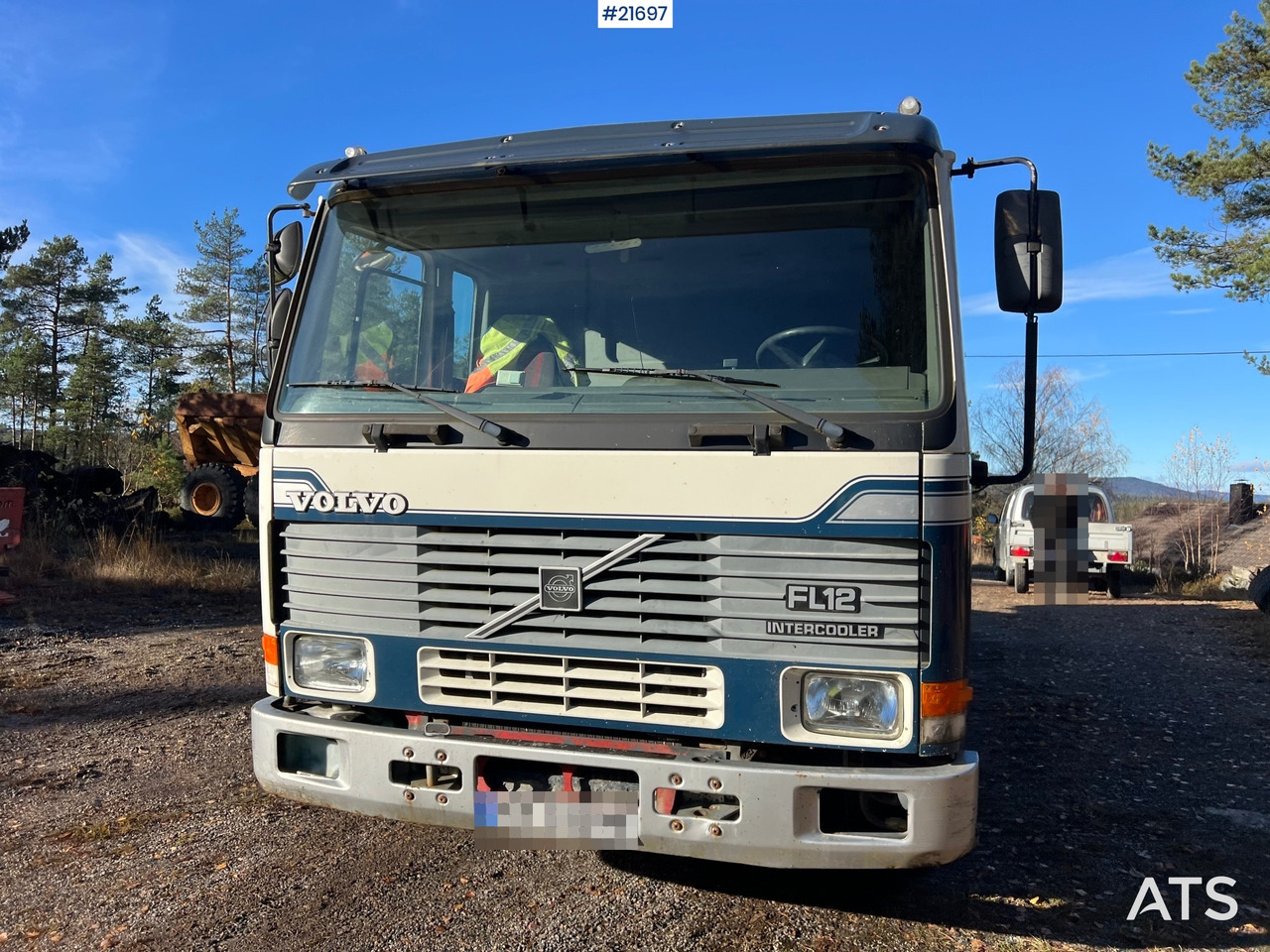 Volvo FH12 6x2 Tippbil - Tipper: picture 4 Volvo FH12 6x2 Tippbil - Tipper: picture 4