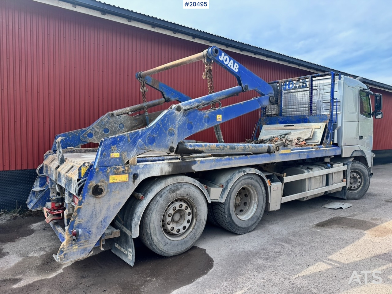 Volvo FH520 - Skip loader truck: picture 3 Volvo FH520 - Skip loader truck: picture 3