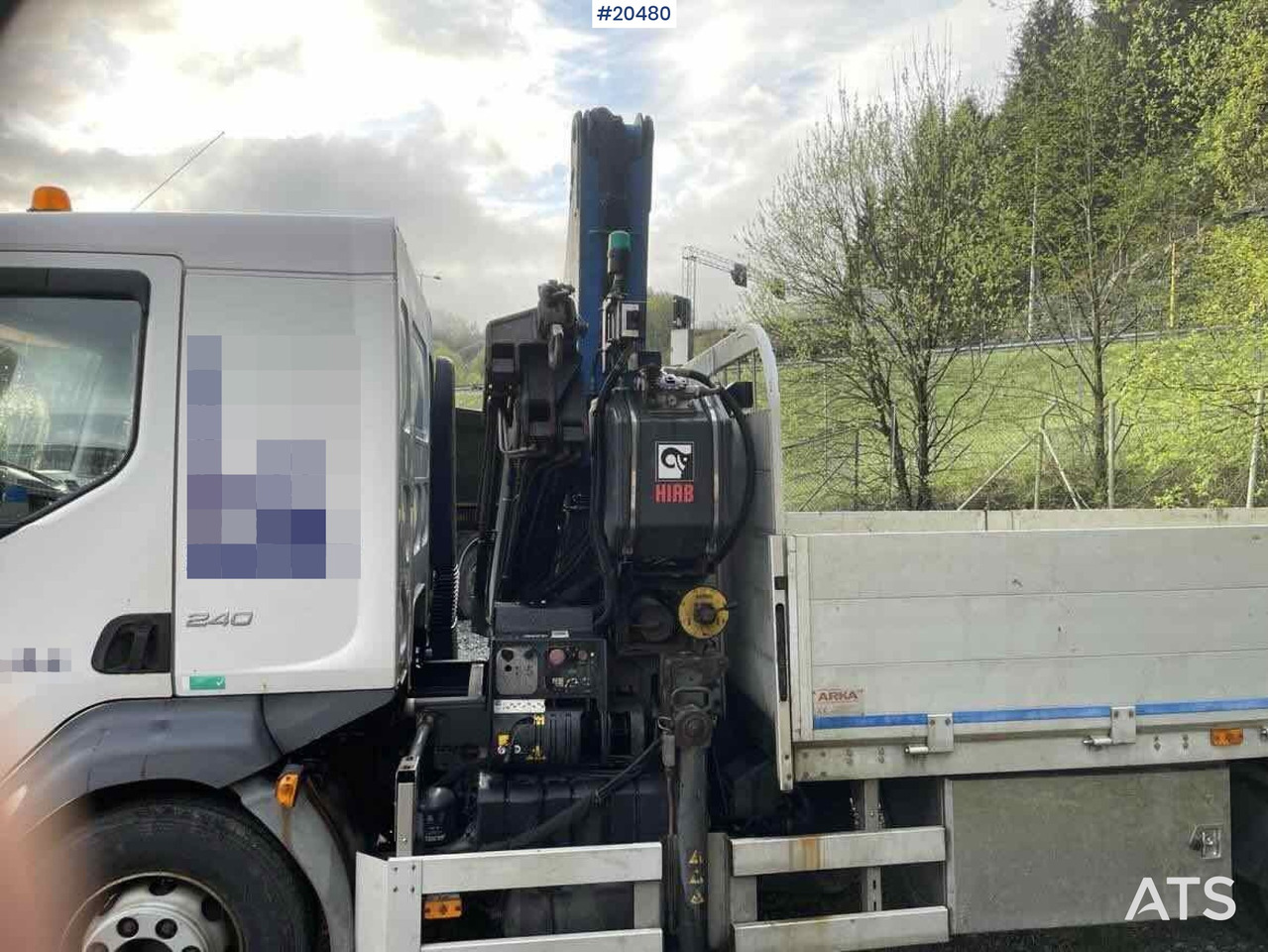 Volvo FL240 - Crane truck, Dropside/ Flatbed truck: picture 4 Volvo FL240 - Crane truck, Dropside/ Flatbed truck: picture 4