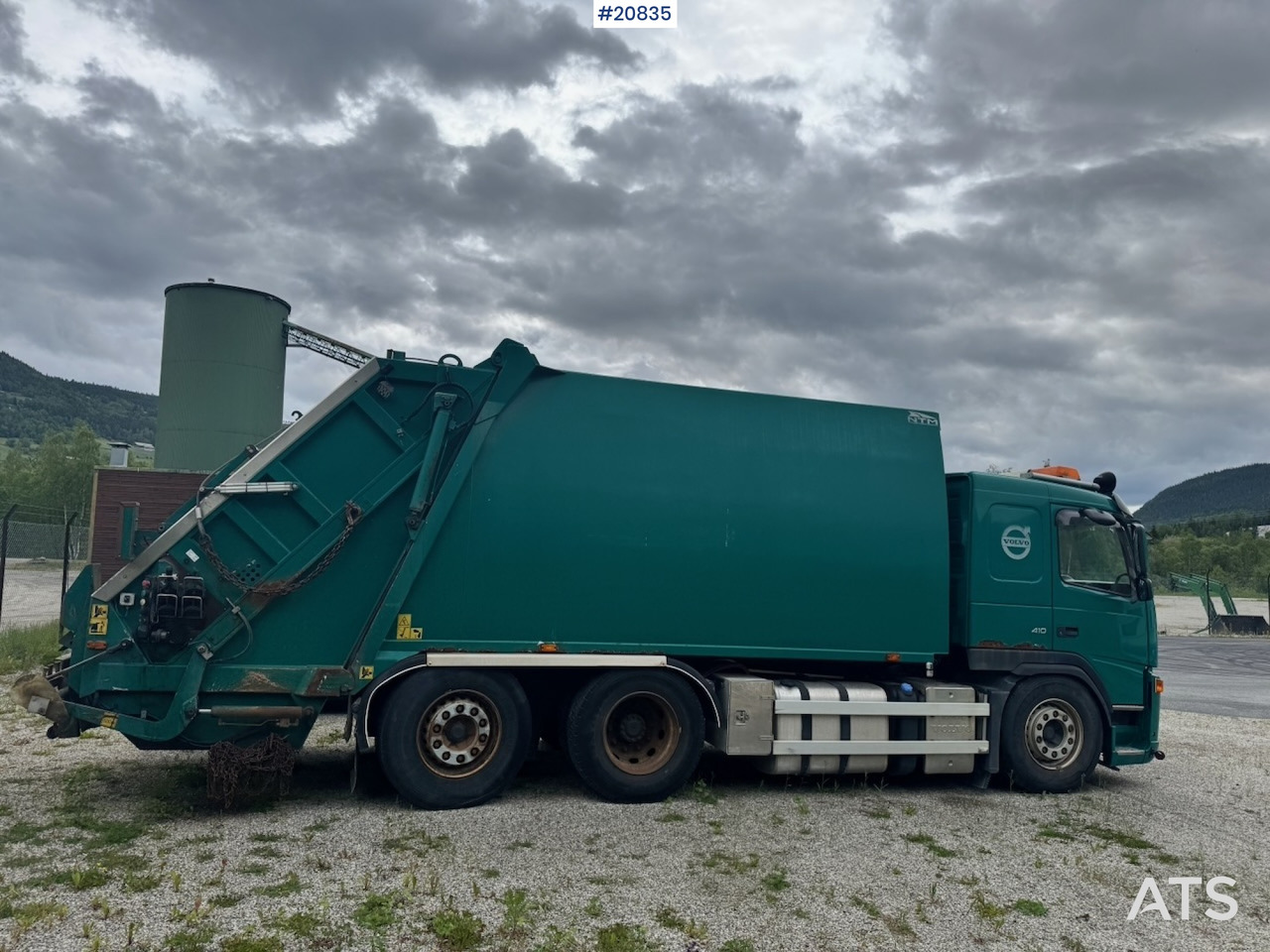 Garbage truck Volvo FM410: picture 6
