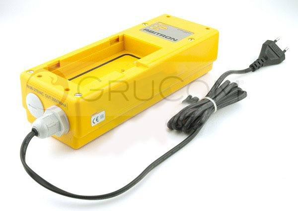 Hetronic original charger 6830303000 / FBH1200 / 68303010 / 6830303001 - Electrical system for Loader crane: picture 2 Hetronic original charger 6830303000 / FBH1200 / 68303010 / 6830303001 - Electrical system for Loader crane: picture 2