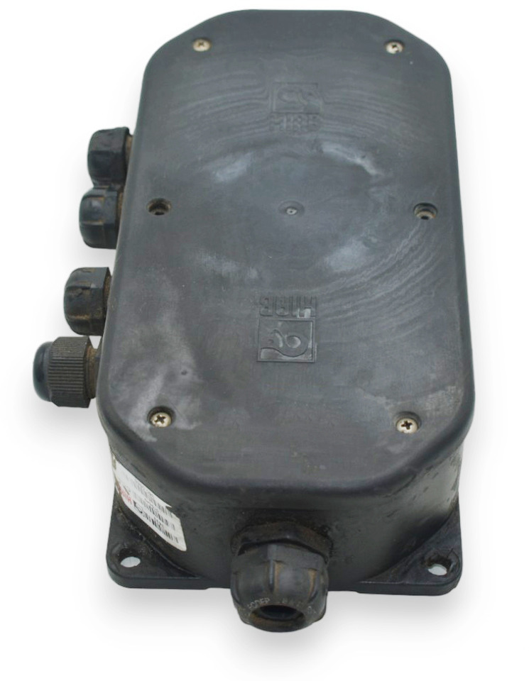 Used column connection electronic box 3600688-U - Spare parts for Loader crane: picture 4 Used column connection electronic box 3600688-U - Spare parts for Loader crane: picture 4