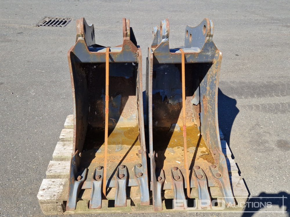16" Digging Buckets to suit 5-8 Ton Excavator (2 of) - Bucket: picture 5 16" Digging Buckets to suit 5-8 Ton Excavator (2 of) - Bucket: picture 5