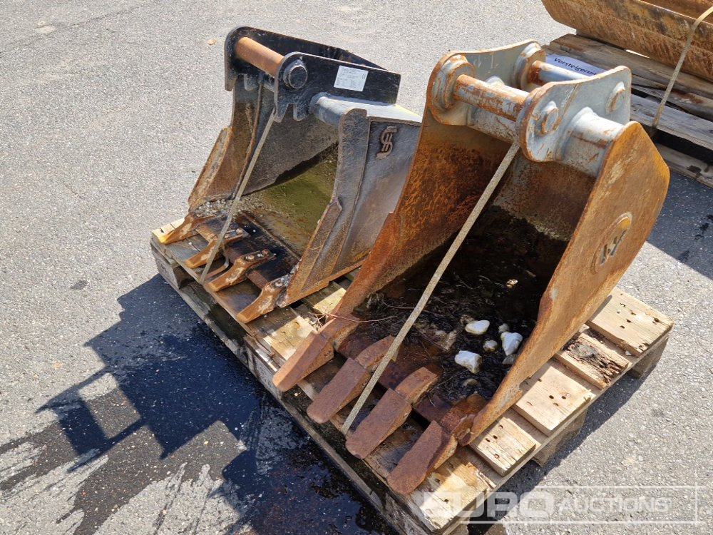 19", 16" Digging Buckets to suit MS03 (2 of) - Bucket: picture 1 19", 16" Digging Buckets to suit MS03 (2 of) - Bucket: picture 1