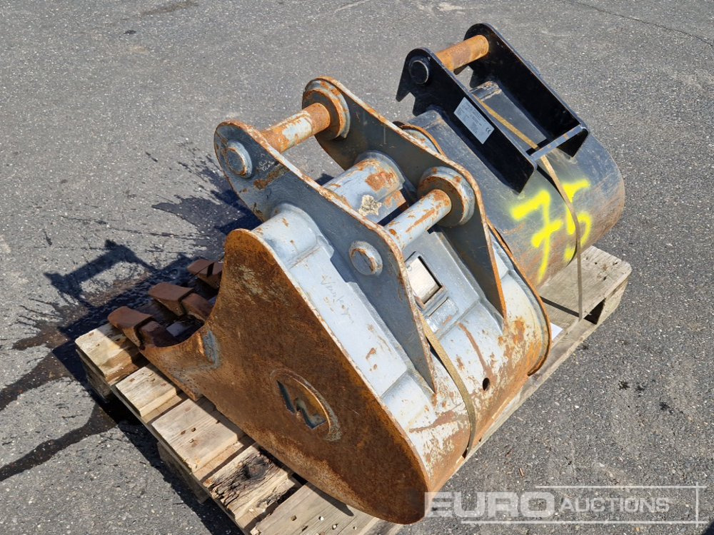 19", 16" Digging Buckets to suit MS03 (2 of) - Bucket: picture 2 19", 16" Digging Buckets to suit MS03 (2 of) - Bucket: picture 2