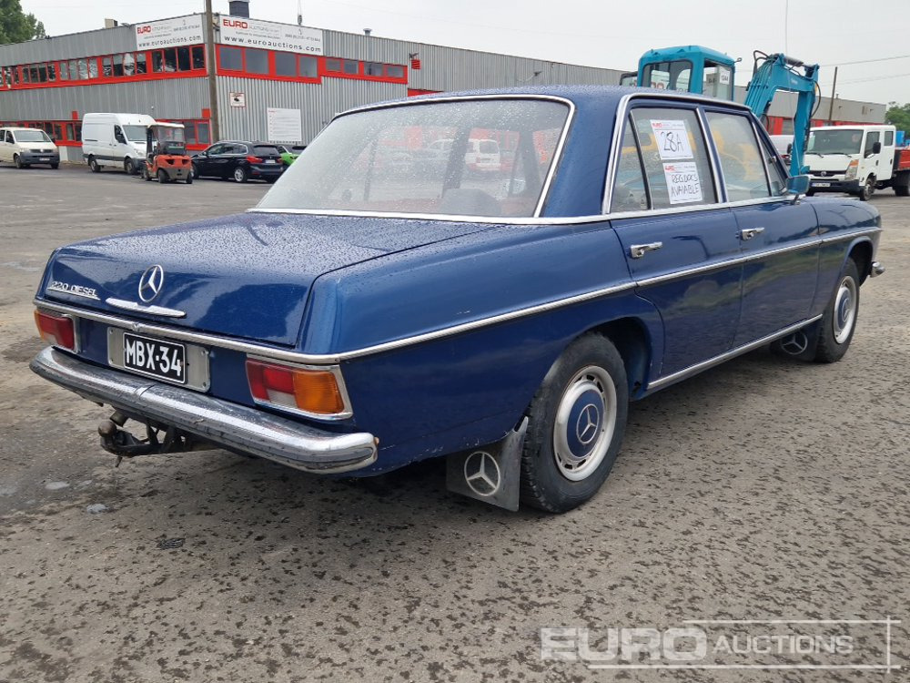 1968 Mercedes Benz W115 220D, Diesel Oldtimer (Reg. Docs Available) - Car: picture 5 1968 Mercedes Benz W115 220D, Diesel Oldtimer (Reg. Docs Available) - Car: picture 5