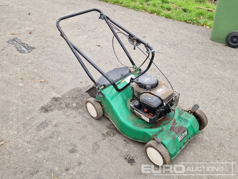 2001 Castelgarden NG 464 Walk Behind Electric Lawnmower - Construction equipment: picture 4 2001 Castelgarden NG 464 Walk Behind Electric Lawnmower - Construction equipment: picture 4