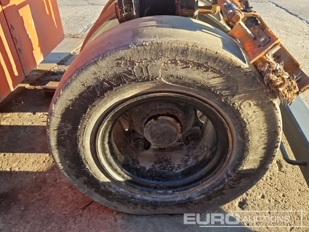 2010 Dynapac CP142 - Roller: picture 2 2010 Dynapac CP142 - Roller: picture 2