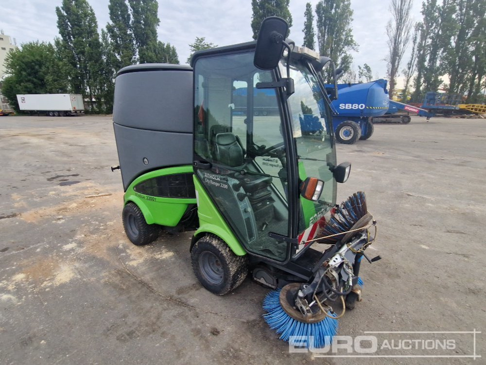 2011 EGHOLM FV2200 Sweeper - Road sweeper: picture 4 2011 EGHOLM FV2200 Sweeper - Road sweeper: picture 4
