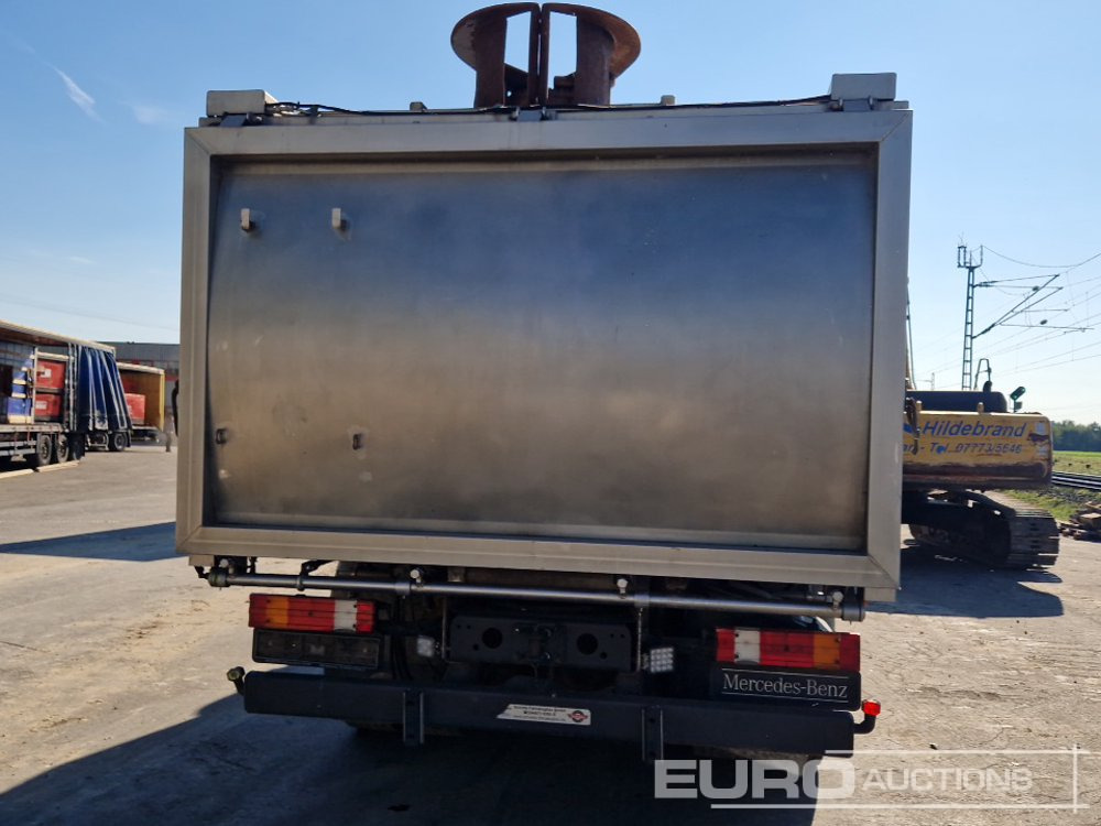 2011 Mercedes Axor 1824L 4x2, Crane, Stamps, Stainless Steel container - Tipper: picture 4 2011 Mercedes Axor 1824L 4x2, Crane, Stamps, Stainless Steel container - Tipper: picture 4
