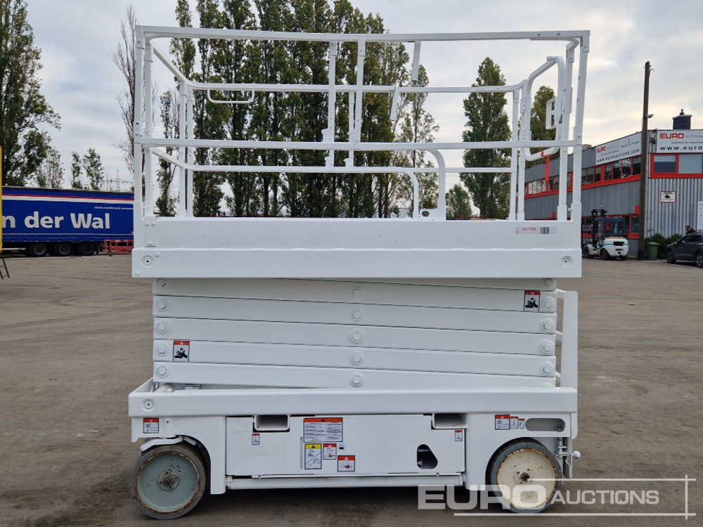 2013 Haulotte Compact 14 - Aerial platform: picture 5 2013 Haulotte Compact 14 - Aerial platform: picture 5