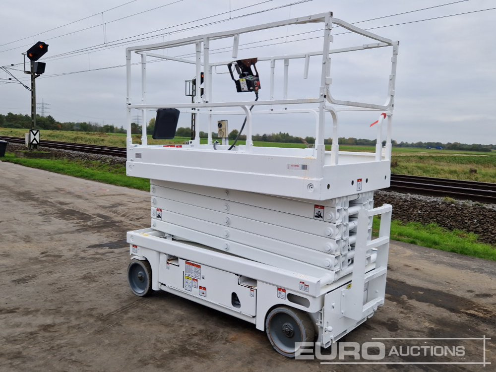 2013 Haulotte Compact 14 - Aerial platform: picture 3 2013 Haulotte Compact 14 - Aerial platform: picture 3