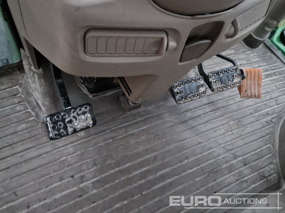 Farm tractor 2013 John Deere 6190R: picture 27