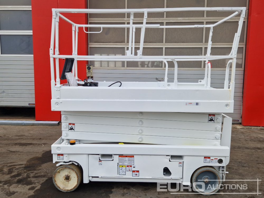 2014 Haulotte Compact 12 - Aerial platform: picture 2 2014 Haulotte Compact 12 - Aerial platform: picture 2