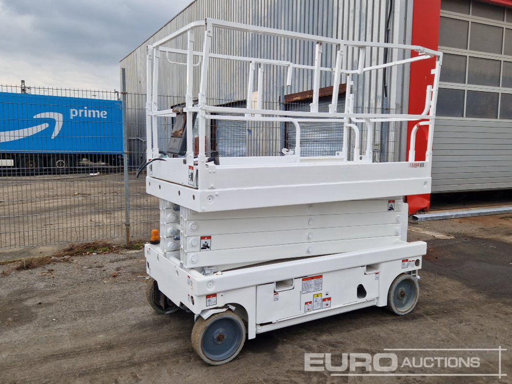 2014 Haulotte Compact 12 - Aerial platform: picture 1 2014 Haulotte Compact 12 - Aerial platform: picture 1