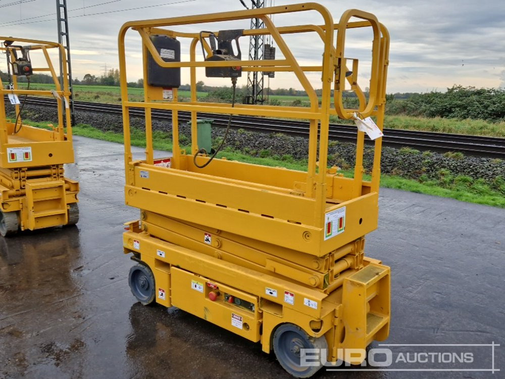 2014 Haulotte Optimum 8 - Scissor lift: picture 3 2014 Haulotte Optimum 8 - Scissor lift: picture 3