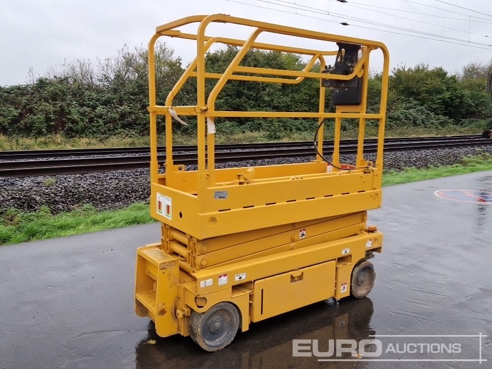 2014 Haulotte Optimum 8 - Scissor lift: picture 1 2014 Haulotte Optimum 8 - Scissor lift: picture 1