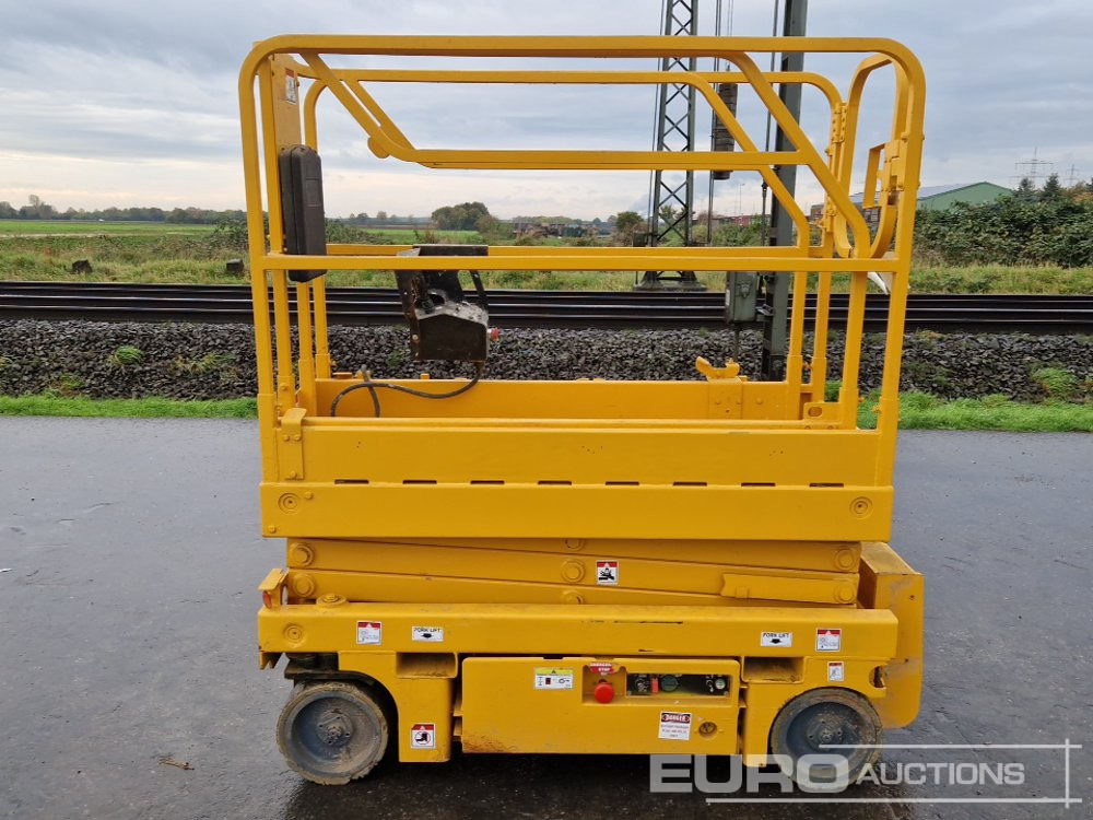2014 Haulotte Optimum 8 - Scissor lift: picture 2 2014 Haulotte Optimum 8 - Scissor lift: picture 2