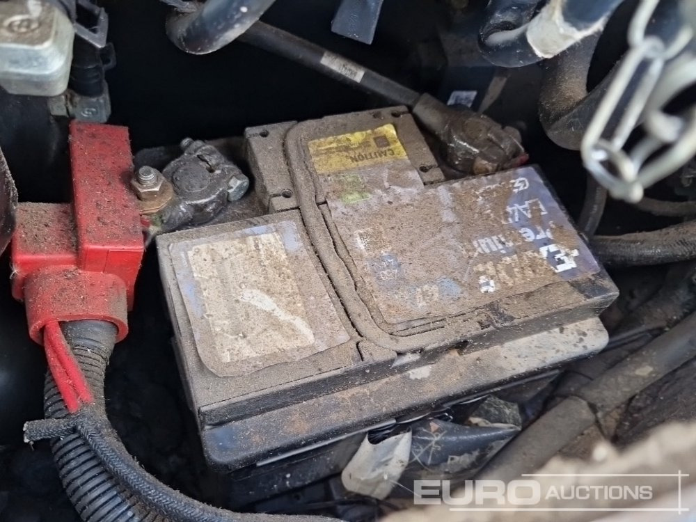 Mini excavator 2015 Bobcat E25 EM: picture 19