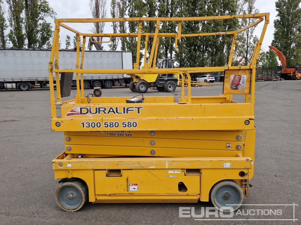 2015 Haulotte Compact 10 - Aerial platform: picture 5 2015 Haulotte Compact 10 - Aerial platform: picture 5