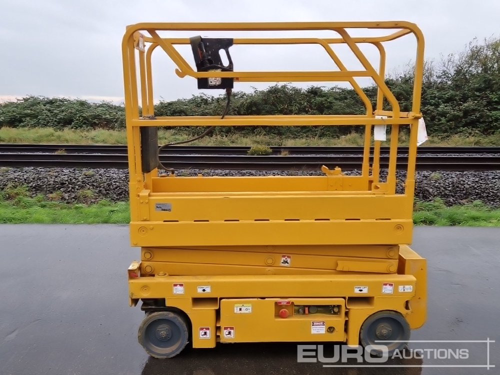 2015 Haulotte Optimum 8 - Scissor lift: picture 2 2015 Haulotte Optimum 8 - Scissor lift: picture 2
