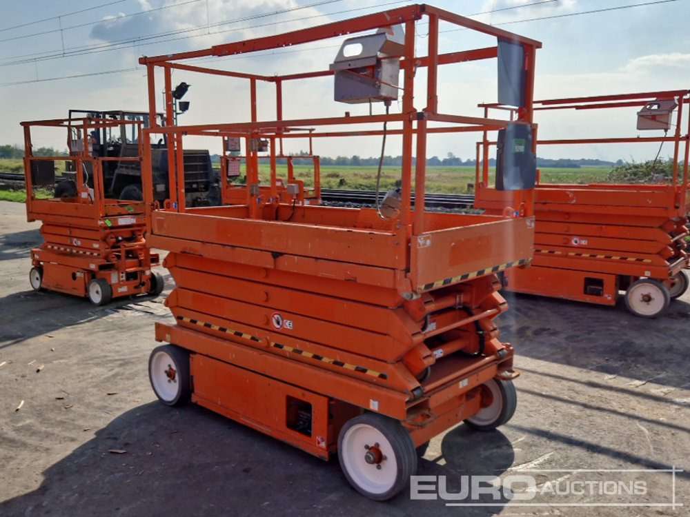2015 SkyJack SJ111-4626 - Aerial platform: picture 3 2015 SkyJack SJ111-4626 - Aerial platform: picture 3