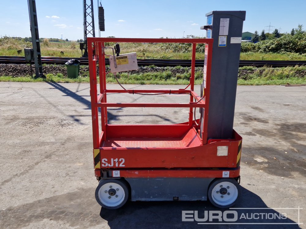 2015 SkyJack SJ12 - Aerial platform: picture 2 2015 SkyJack SJ12 - Aerial platform: picture 2
