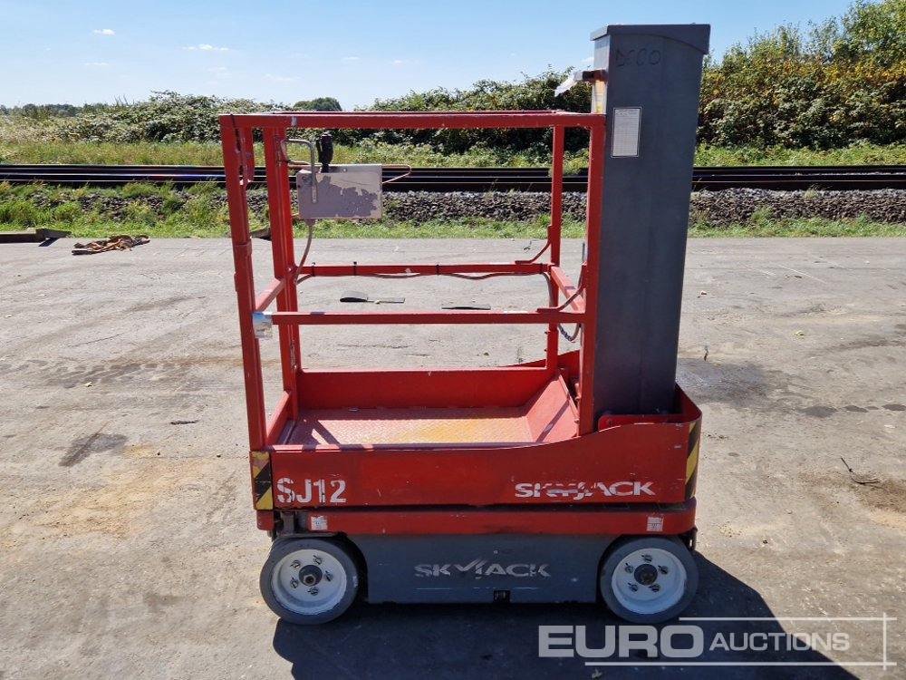 2015 SkyJack SJ12 - Aerial platform: picture 2 2015 SkyJack SJ12 - Aerial platform: picture 2