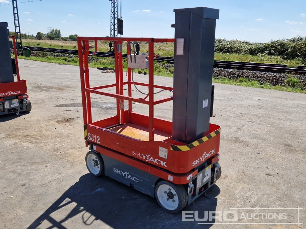 2015 SkyJack SJ12 - Aerial platform: picture 3 2015 SkyJack SJ12 - Aerial platform: picture 3