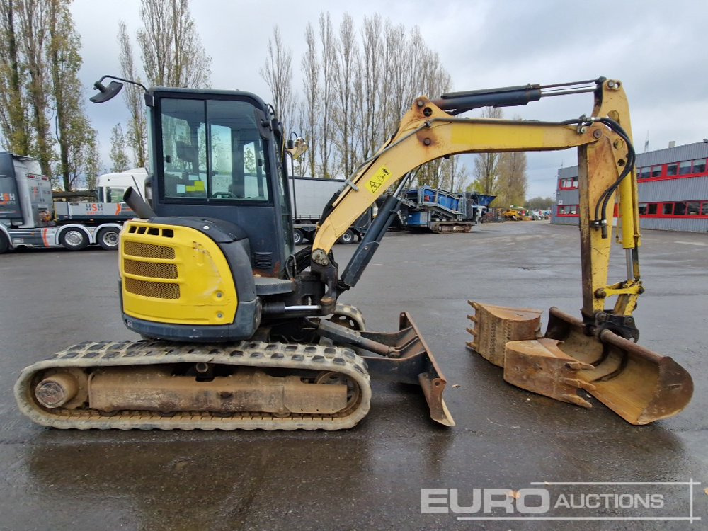 Mini excavator 2016 Yanmar ViO50-U: picture 6