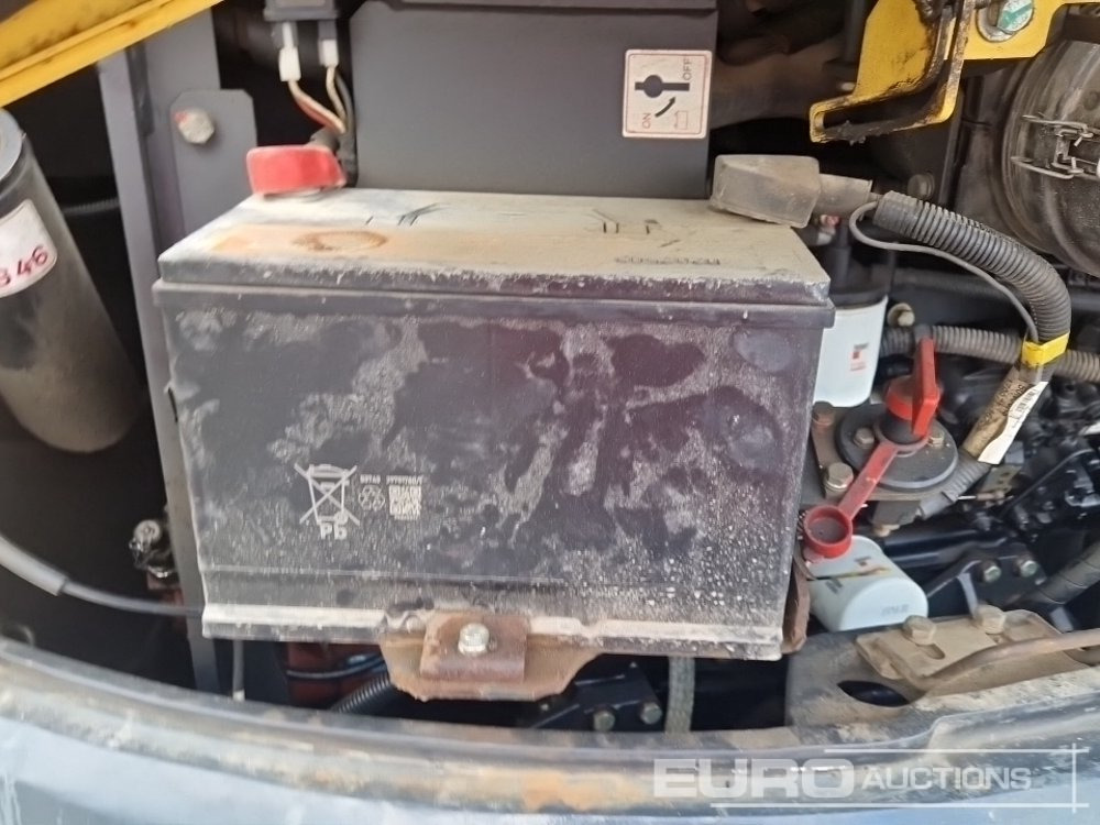 Mini excavator 2016 Yanmar ViO50-U: picture 18