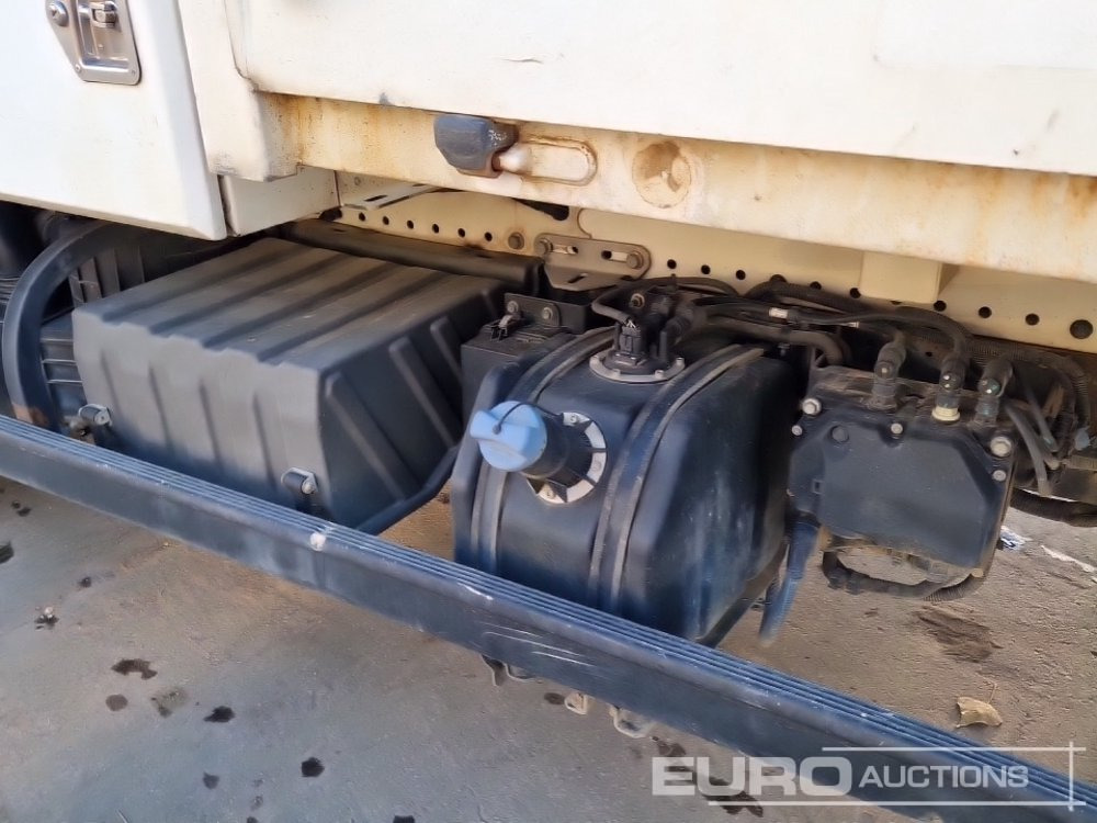 Tipper van 2017 Nissan NT400: picture 18 Tipper van 2017 Nissan NT400: picture 18