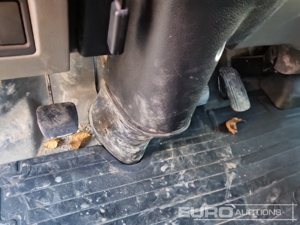 Tipper van 2017 Nissan NT400: picture 26 Tipper van 2017 Nissan NT400: picture 26