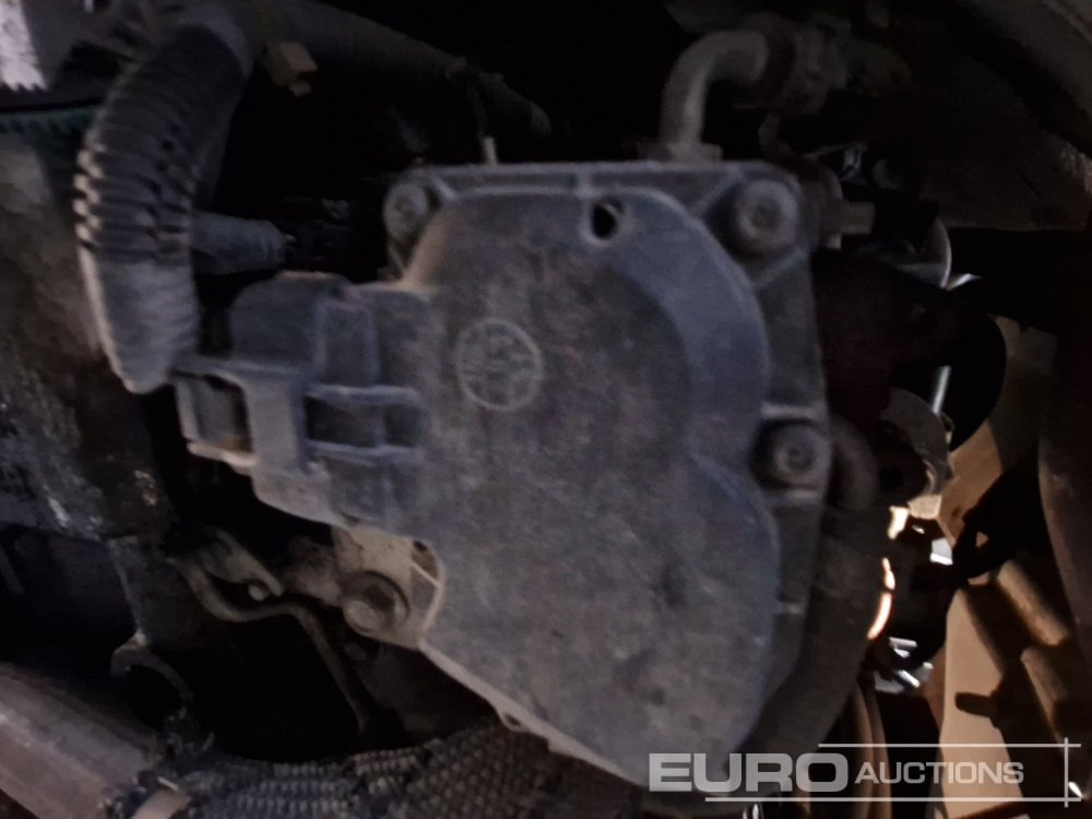 Tipper van 2017 Nissan NT400: picture 17 Tipper van 2017 Nissan NT400: picture 17