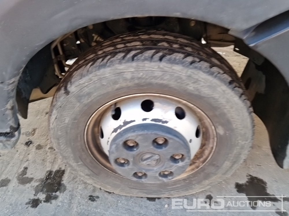 Tipper van 2017 Nissan NT400: picture 10 Tipper van 2017 Nissan NT400: picture 10