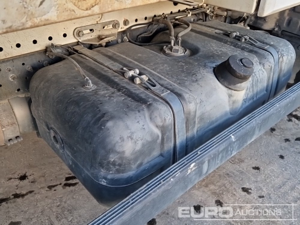 Tipper van 2017 Nissan NT400: picture 19 Tipper van 2017 Nissan NT400: picture 19