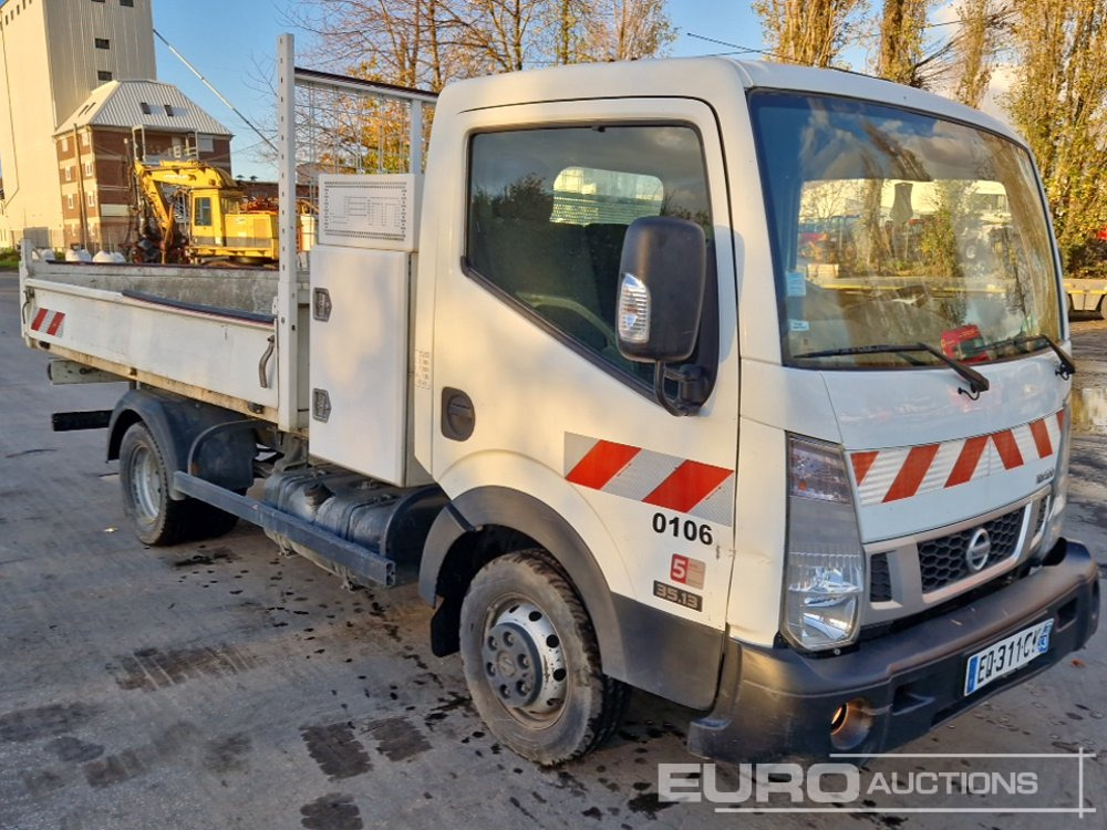 Tipper van 2017 Nissan NT400: picture 7 Tipper van 2017 Nissan NT400: picture 7