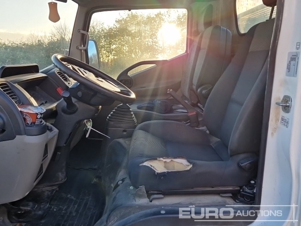 Tipper van 2017 Nissan NT400: picture 25 Tipper van 2017 Nissan NT400: picture 25