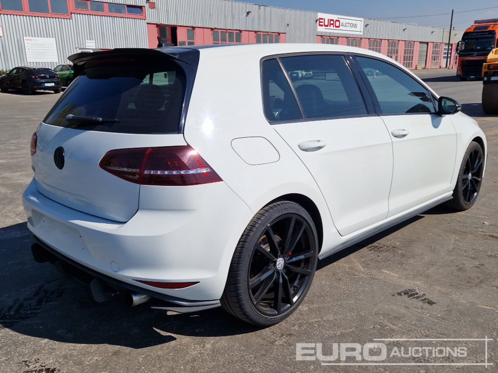 2017 Volkswagen Golf GTI - Car: picture 5 2017 Volkswagen Golf GTI - Car: picture 5