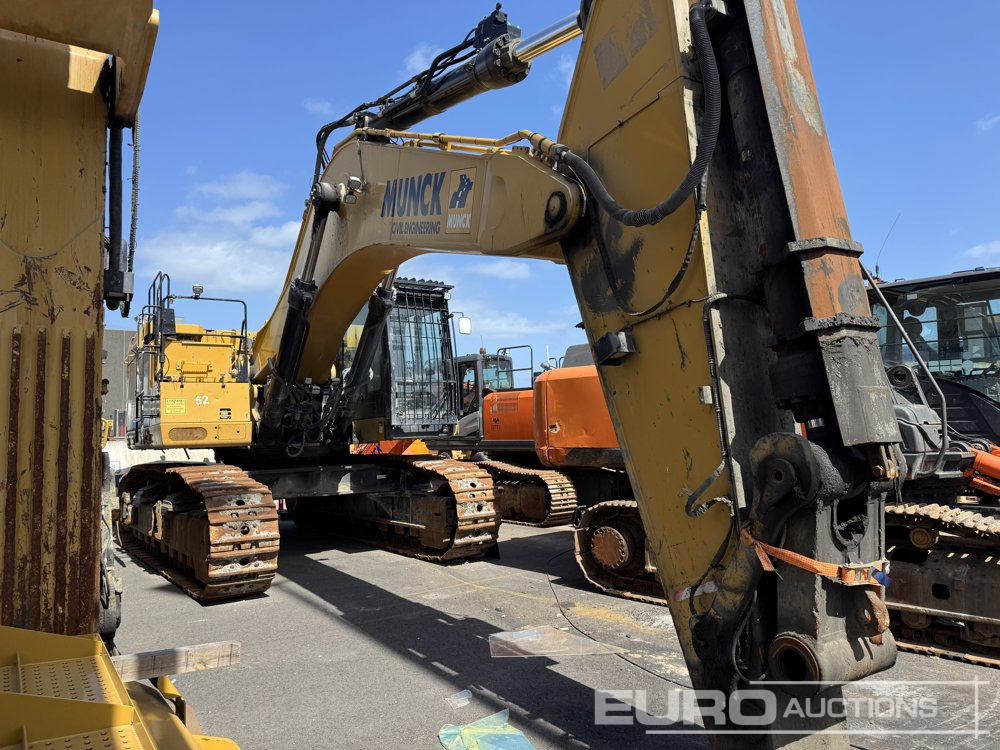 2020 CAT 374F - Crawler excavator: picture 1 2020 CAT 374F - Crawler excavator: picture 1