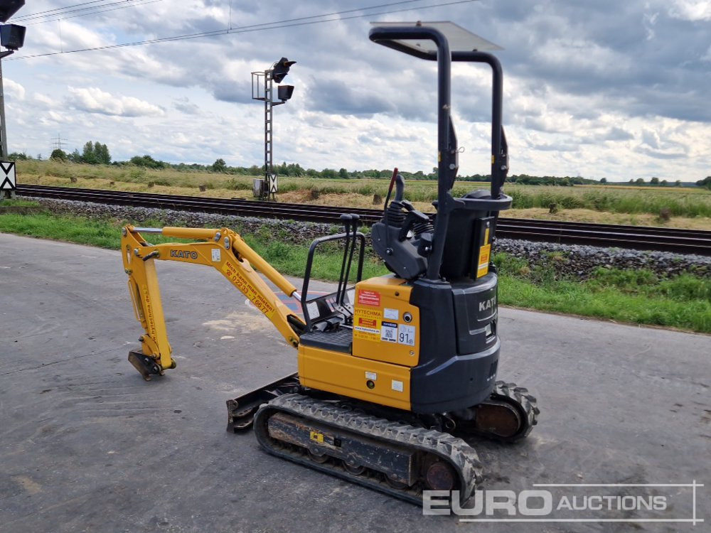 2020 Kato 12VXE - Mini excavator: picture 3 2020 Kato 12VXE - Mini excavator: picture 3