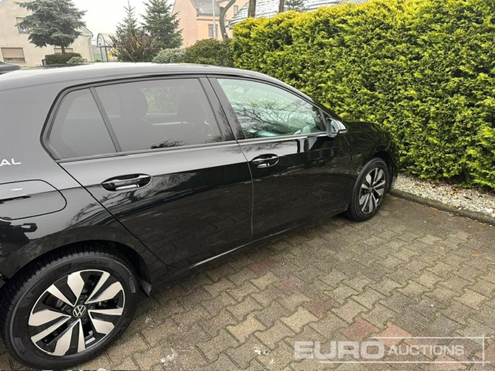 2025 Volkswagen Golf - Car: picture 2 2025 Volkswagen Golf - Car: picture 2