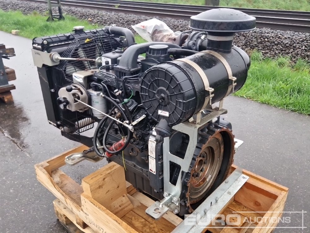 4 Cylinder Turbo Diesel Engine - Engine: picture 4 4 Cylinder Turbo Diesel Engine - Engine: picture 4