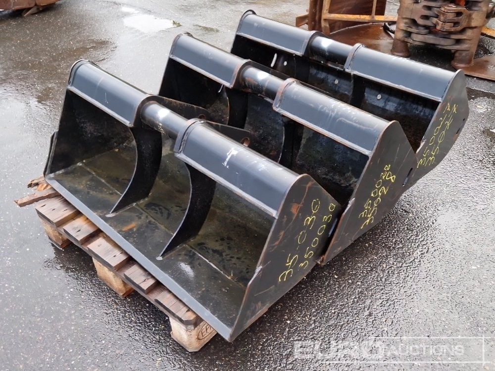 40" Ditching Buckets to suit Terex TC25 (3 of) - Bucket: picture 1 40" Ditching Buckets to suit Terex TC25 (3 of) - Bucket: picture 1